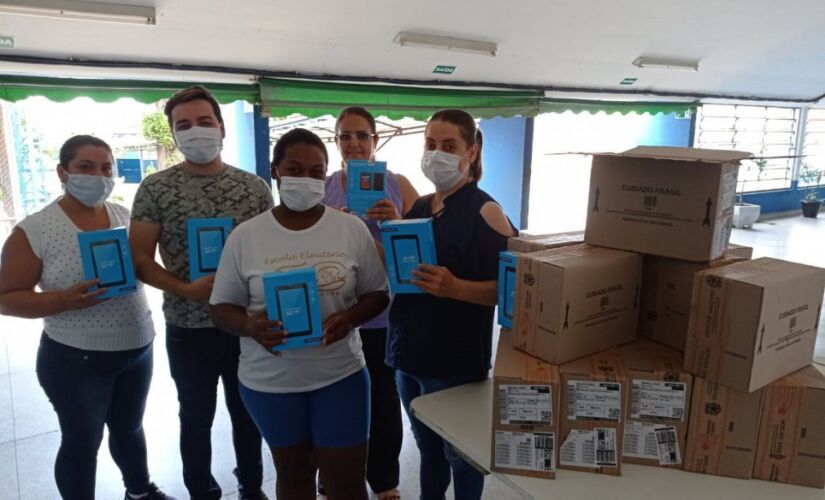 Em 2020, a gestão municipal já adquiriu o número exato de tablets para alunos e professores