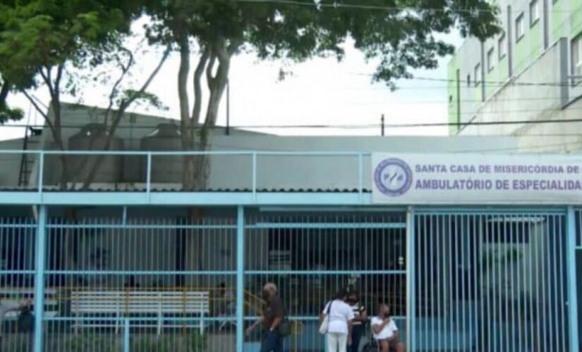 Fachada da Santa Casa de Santo Amaro, na zona sul