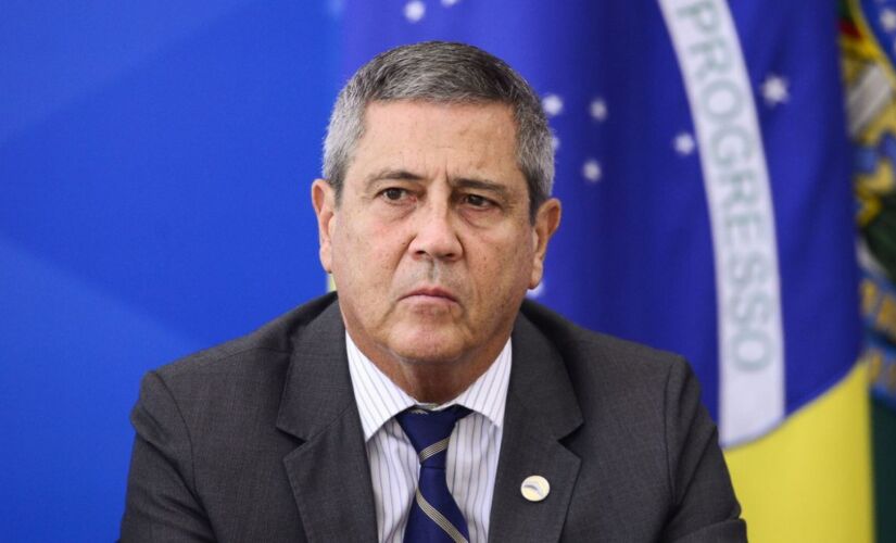O ministro da Defesa, o general Walter Braga Netto falou sobre a forma de votação nas eleições