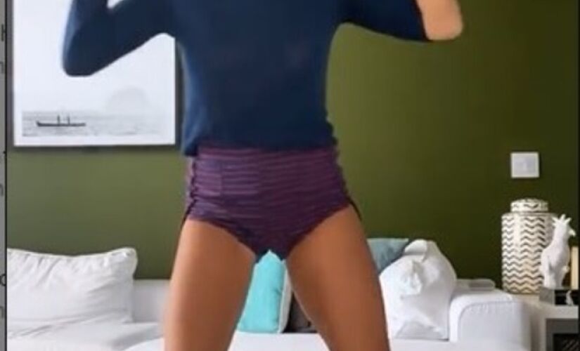 Deborah Secco faz coreografia divertida no Instagram