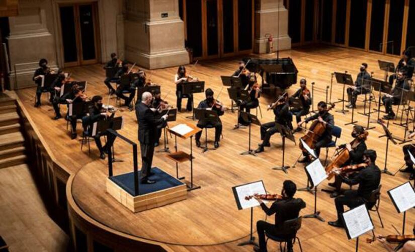 A Orquestra Jovem do Estado é ligada à EMESP Tom Jobim, da secretaria estadual de Cultura e Economia Criativa, gerida pela organização social Santa Marcelina Cultura