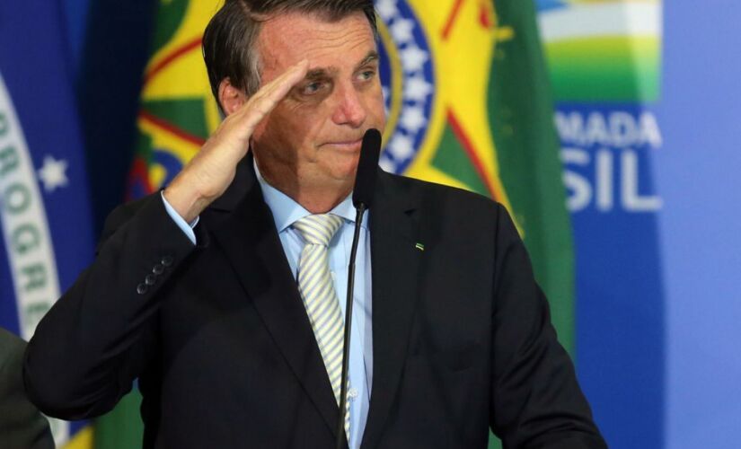 O presidente Jair Bolsonaro (PL) decretou, nesta quinta-feira (8), luto oficial de três dias pela morte da rainha Elizabeth 2ª