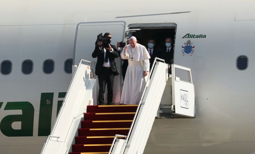 Papa Francisco deixou nesta segunda-feira o Iraque, após a primeira visita de um chefe de Estado do Vaticano ao país