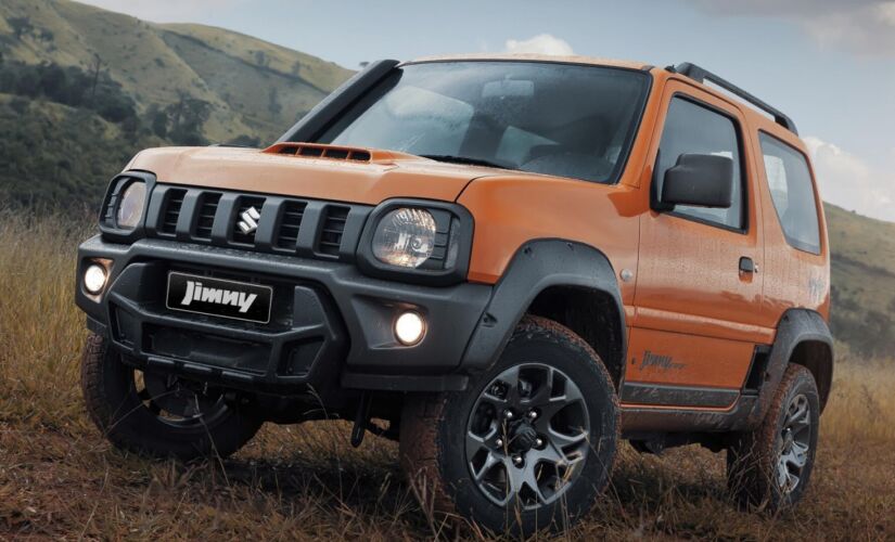 O Suzuki Jimny chega na linha 2022 com atualizações nas 4 versões