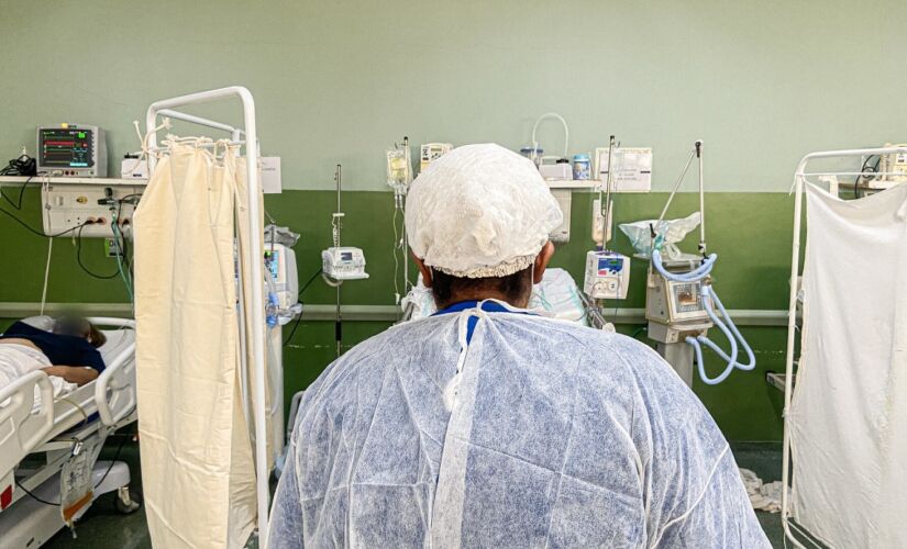 Leitos de UTI dedicado à pacientes contaminados pelo coronavírus