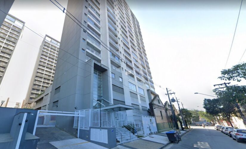 Condomínio Trend Home, na Rua Emílio Ribas, onde o flagrante foi realizado.