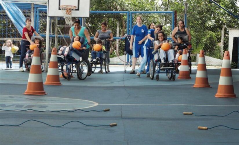 Paraoficina Móvel busca facilitar o acesso de pessoas com deficiência de diferentes locais da Capital a serviços de manutenção