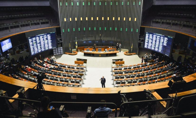 C&acirc;mara aprova MP do novo sal&aacute;rio m&iacute;nimo de R$ 1.100