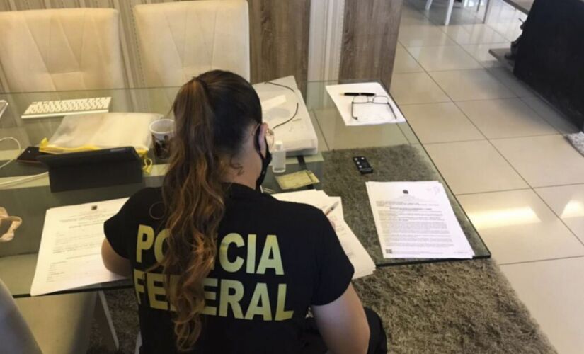 Mandados de busca e apreensão foram cumpridos por 20 policiais
