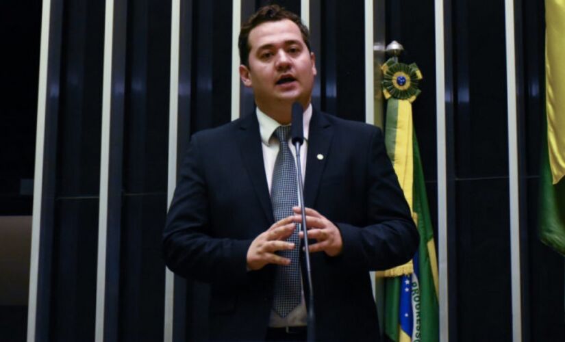 "Quando se fala da publicação de editais governamentais, estamos a garantir a publicidade para a população", alertou Ricardo Silva