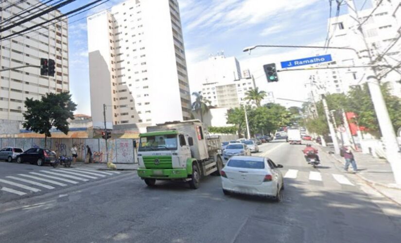 Rua Cardoso de Almeida, em Perdizes, local da futura Estação PUC da Linha 6 Laranja do Metrô