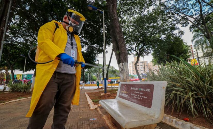 Prefeitura de Taboão da Serra realiza desinfecção de áreas públicas