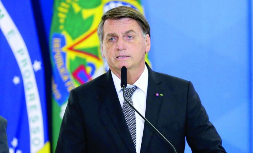 Apesar de derrota do voto impresso na C&acirc;mara, o presidente Jair Bolsonaro seguiu questionando, nesta quarta-feira (11), a seguran&ccedil;a das elei&ccedil;&otilde;es brasileiras