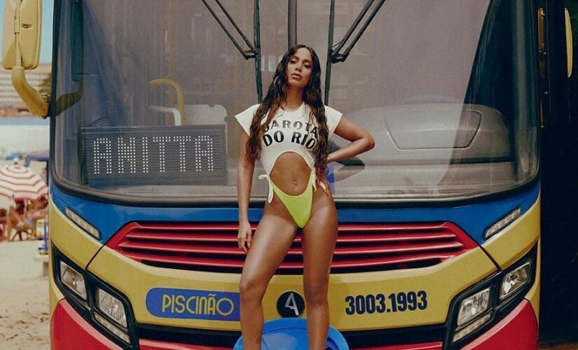 Anitta compartilhou em seu Instagram capa de novo hit