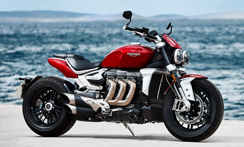 Oferecida por R$ 110.490, a atual Rocket 3 R é equipada com o maior motor do mundo para uma motocicleta produzida em série, com 2.500 cc