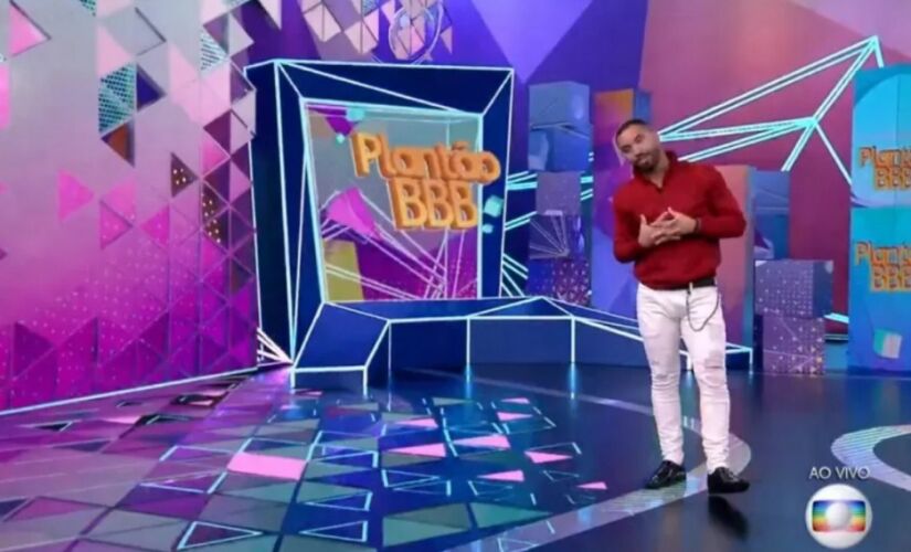 &Uacute;ltimo eliminado do &quot;BBB 21&quot;, Gilberto roubou&quot; o lugar de Ana Clara no &quot;Plant&atilde;o BBB&quot; na tarde desta segunda-feira