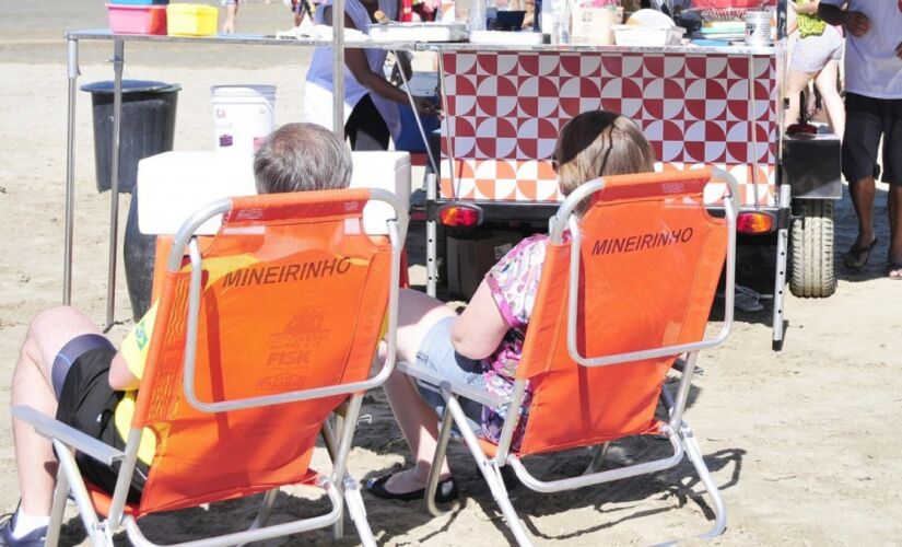Em mudança realizada por meio de decreto, a Prefeitura de Praia Grande, no litoral sul de São Paulo, autorizou o retorno dos trabalhos de vendedores ambulantes 