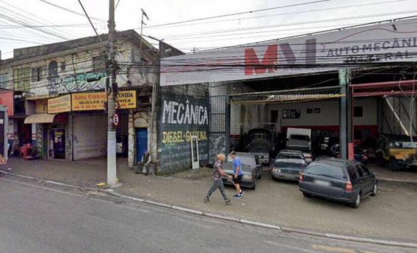 Homem &eacute; morto a facadas e filho &eacute; principal suspeito do crime Carapicu&iacute;ba, na Grande SP