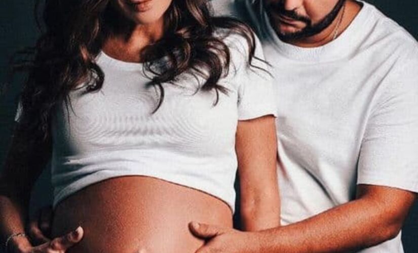 O cantor Jorge e a namorada Rachel Boscatti