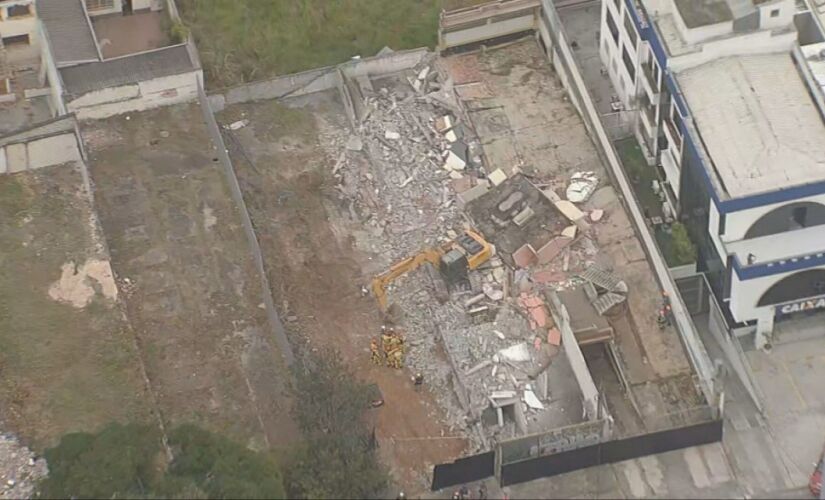 Segundo os bombeiros, o acidente ocorreu por volta das 8h30 na rua Luís Góis, na altura da Rua José Maria Whitaker