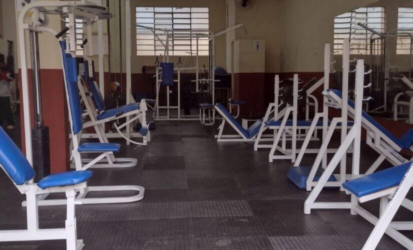 Academia de Esportes do Parque Paraíso recebe reforma em Itapecerica da Serra, na região sudoeste da Grande São Paulo 