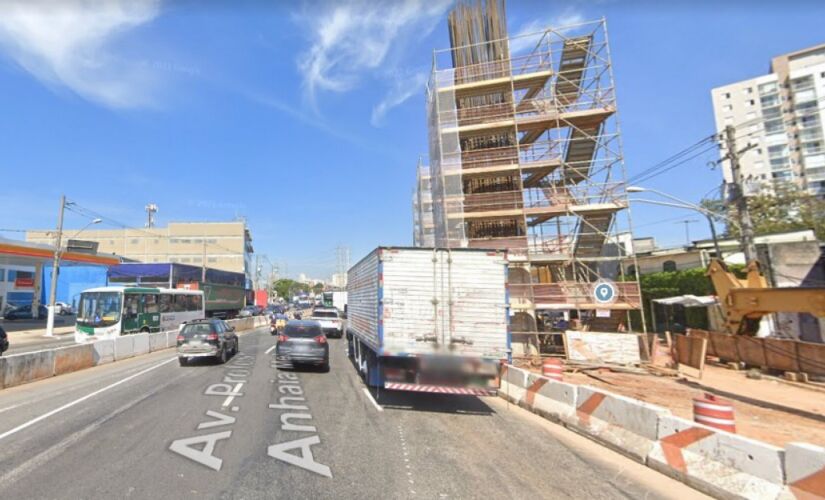 Avenida Professor Luiz Ignácio Anhaia Mello, na zona leste da Capital