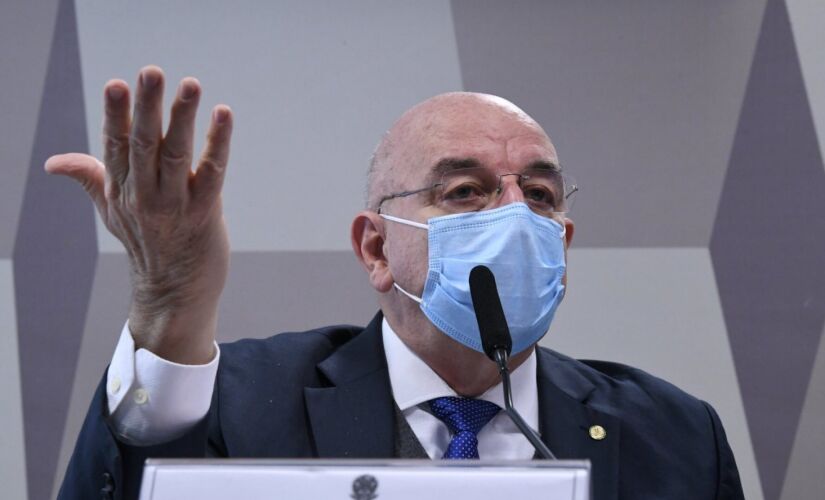 Terra, aliado próximo do presidente Jair Bolsonaro e apontado como integrante e ENTITY_quot_ENTITYpadrinhoENTITY_quot_ENTITY do gabinete paralelo