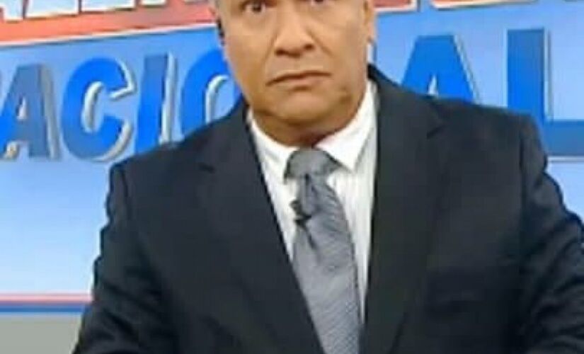 Sik&ecirc;ra Jr. apresenta do &quot;Alerta Nacional&quot; na RedeTV!