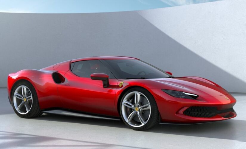 O 296 GTB é o primeiro modelo da Ferrari a ser movido por um V6 desde o Dino, apresentado nos anos 60