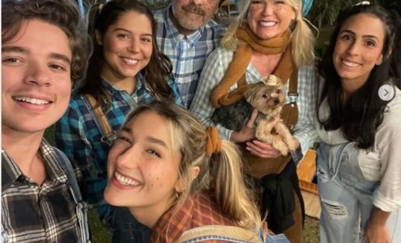 Sasha Meneghel reuniu a família e alguns amigos para comemorar aniversário