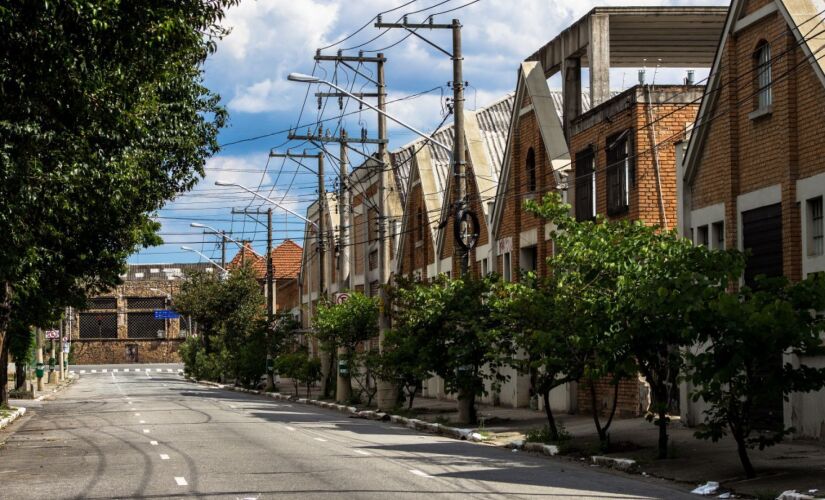 Antigos galp&otilde;es no bairro da Mooca 