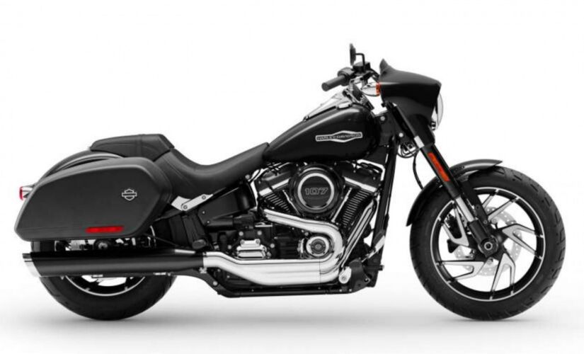 A moto tem uma bela identidade visual, com destaque para as rodas de alumínio fundido, chamadas de Mantis, e farol com iluminação de leds