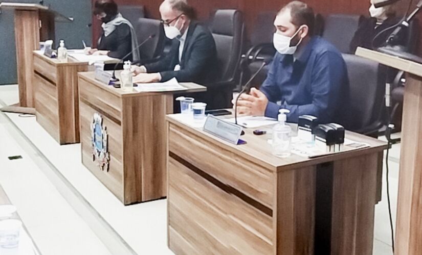 Na primeira sessão de agosto, os vereadores discutiram e aprovaram três Projetos por unanimidade; entre eles, a aprovação das Contas de 2019 do Executivo Municipal  