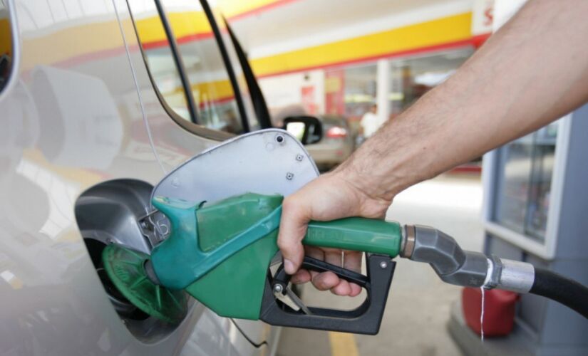 O valor da parte da estatal no litro do diesel &eacute; de R$ 2,49 e, no pre&ccedil;o do botij&atilde;o de 13 kg do g&aacute;s de cozinha, &eacute; de R$ 46,90
