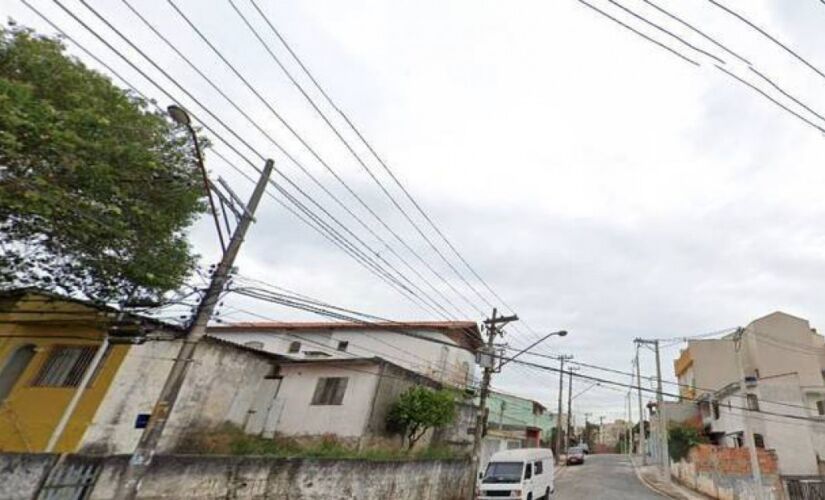 Mulher foi encontrada morta na rua Lucélia, em Santo André, no ABC Paulista 