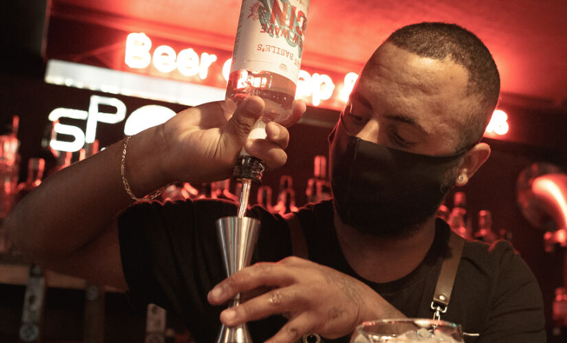 Bares e restaurantes do ABC Paulista, na Grande São Paulo, começam a repor vagas fechadas durante a pandemia 