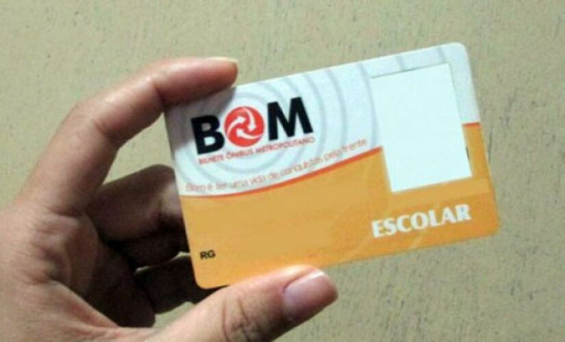 Estudantes tem até dia 31 de outubro para checar situação do Cartão Bom escolar 