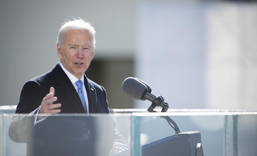Novo plano de Biden exigir&aacute; vacinas contra covid-19 ou testes