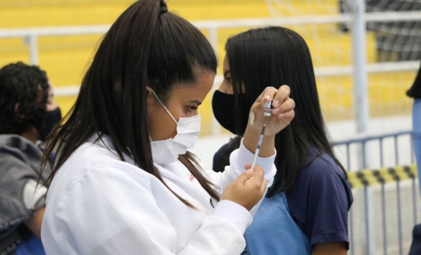 Vacinação segue em ritmo avançado em Itapecerica da Serra