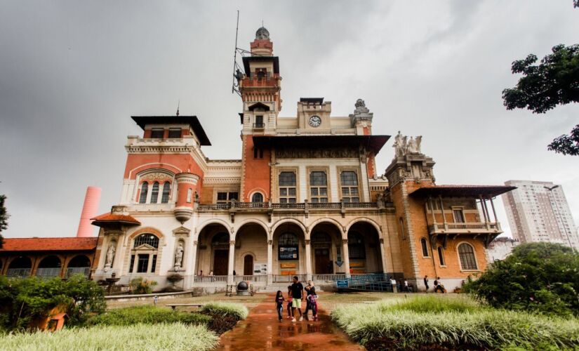 O Museu Catavento (foto) realiza exposição climática 
 em parceria ao Museu da Energia de São Paulo 