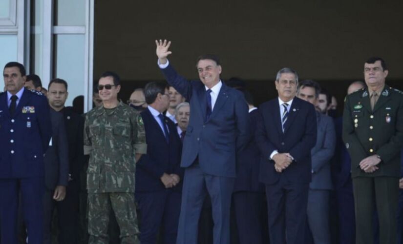 A operação militar que contou com um desfile de blindados em frente ao Palácio do Planalto, com a presença do presidente Jair Bolsonaro.