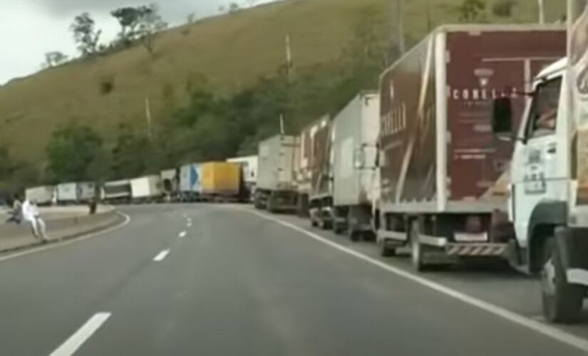 Protestos de caminhoneiros interditaram rodovias pelo País