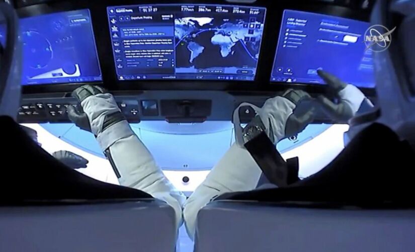 SpaceX faz primeiro voo orbital civil da história