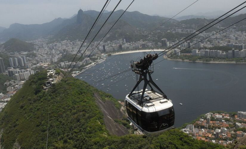 Rio passa a exigir comprovante de vacina em locais fechados