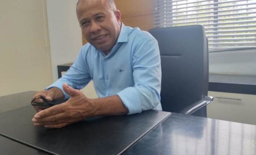 Cláudio Melo foi afastado do cargo nesta quarta-feira (15)