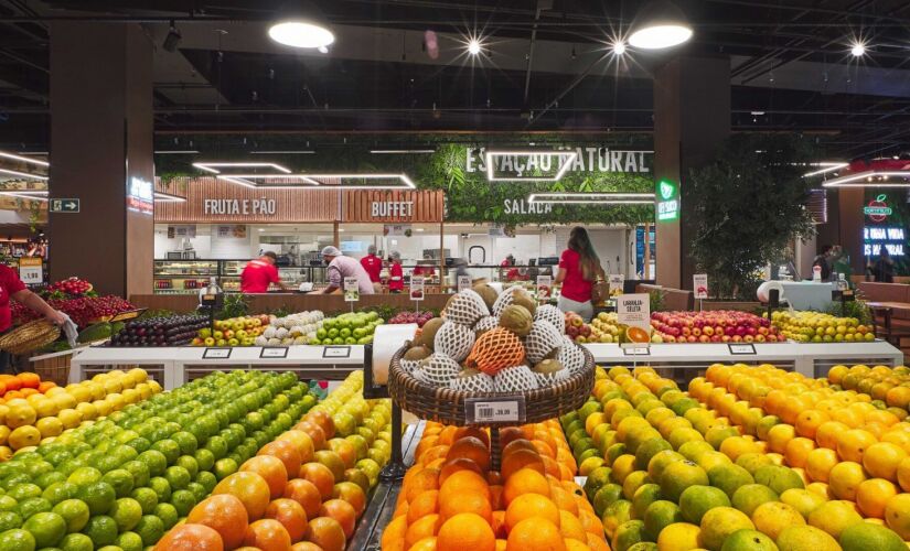 Com 916 m², a rede Hortifruti Natural da Terra acaba de inaugurar loja em Moema 