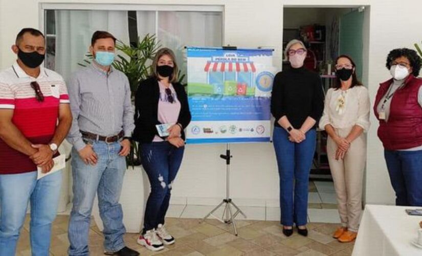 Administração Municipal visitou projeto de reciclagem em Guararema 