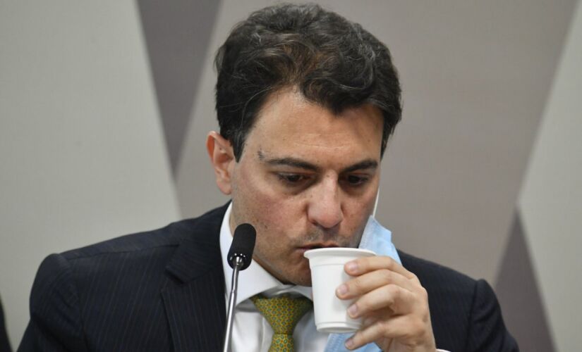 Empresário Otávio Oscar Fakhoury em seu depoimento a CPI da Pandemia; Fakhoury pediu desculpas para senador após ataque 