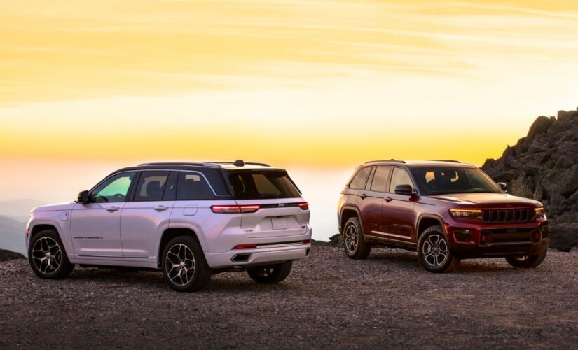 Grand Cherokee de quinta geração incorpora motor híbrido plug-in