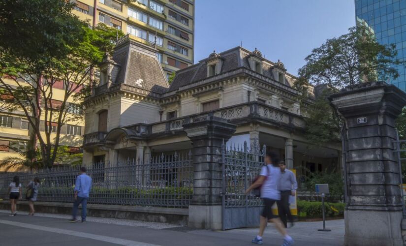 As obras de restauro da Casa das Rosas, prédio histórico de 1935 na avenida Paulista, começam no próximo dia 18 de outubro